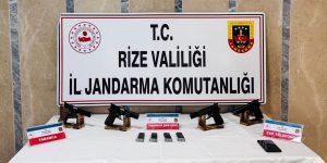 Çayeli’nde Jandarma Baskını: 4 Ruhsatsız Silah Yakalandı
