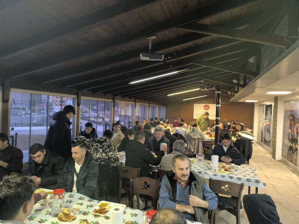 Güneysu Belediyesi’nden Ramazan Boyunca Ücretsiz İftar Hizmeti