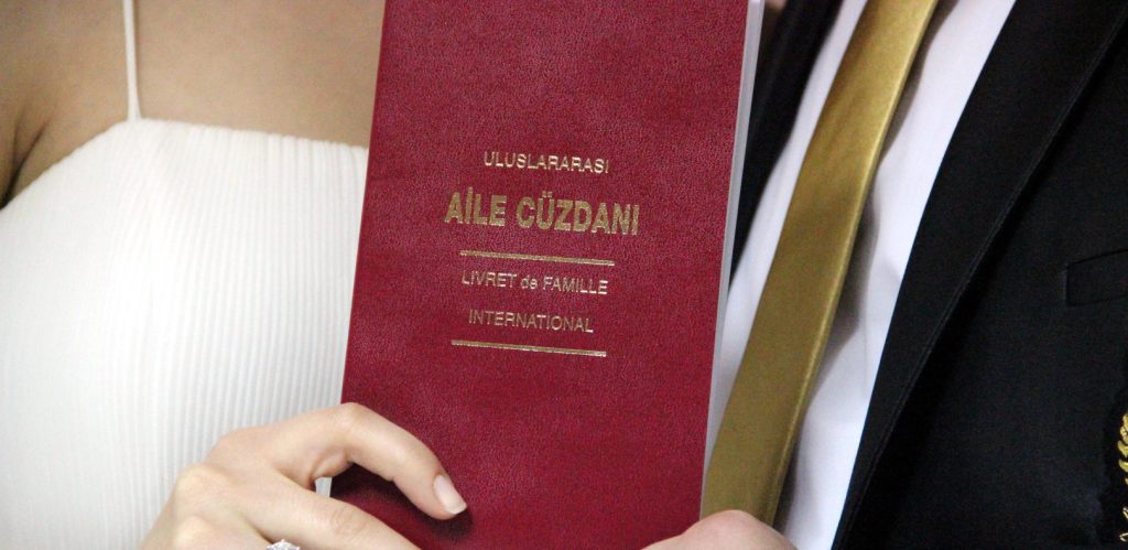 Rize’de Evlilikler Azalıyor, Boşanma Sayıları Rekora Koşuyor