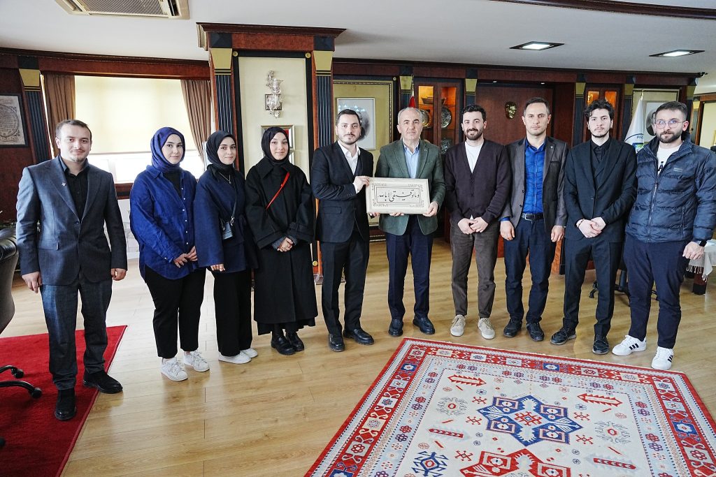 TÜGVA’dan Rize’de Anlamlı Ziyaret: Sanat Dolu Teşekkür