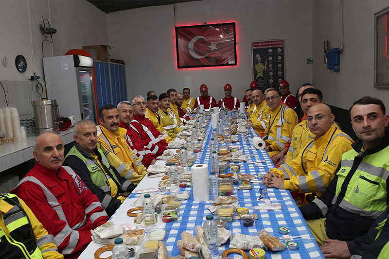 Bakan Işıkhan Rize’de Madene İndi: 320 Metre Derinlikte Sahur