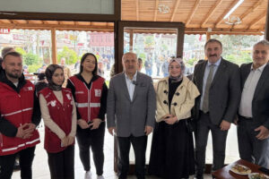 Çayeli’nde Bayram Coşkusu: Halk Çay Evi’nde Geleneksel Buluşma