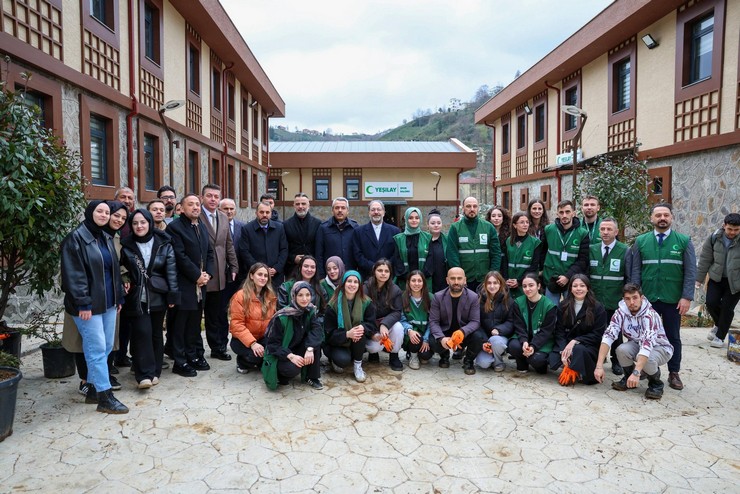 Geleceğe Can Suyu: Rize Yeşilay Kampüsü’nde Anlamlı Buluşma