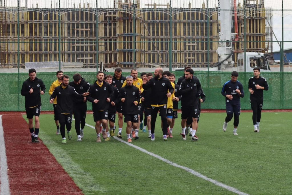 Olaylı Maçın Rövanşı Şenol Birol’da: Rize Atletik mi, Murgul mu?