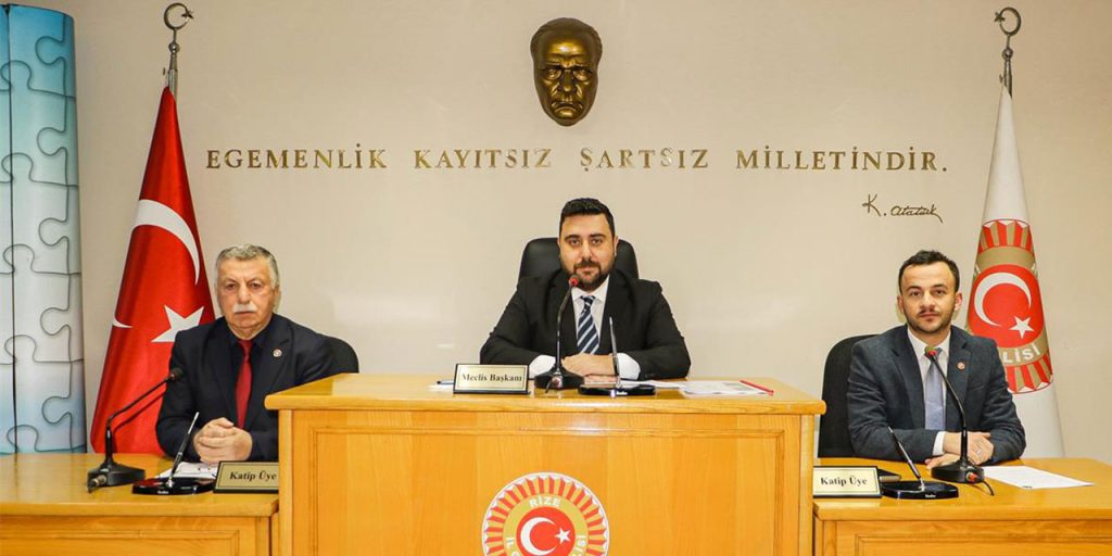 Rize Yatırıma Doymuyor: 41 Bin Ton Asfalt, 51 Bin Metreküp Beton!