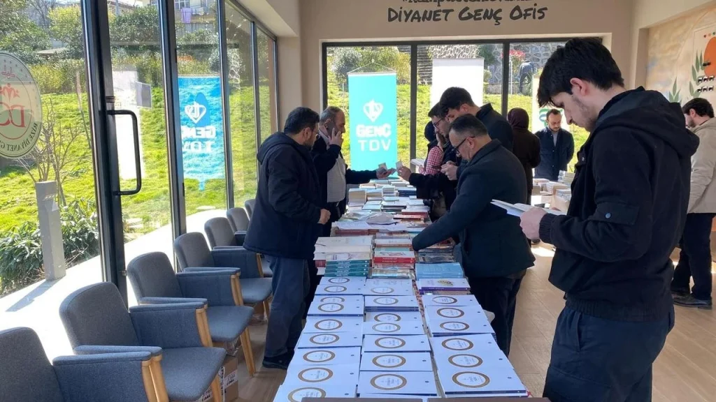 Rize’de Dev Kitap Fuarı Başladı: %50 İndirim ve Sürpriz Hediyeler!